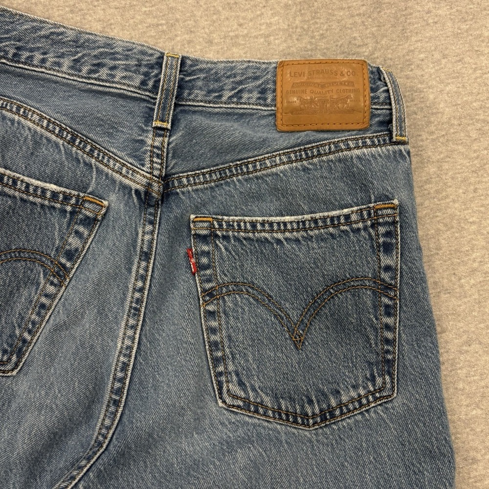 Levi's Premium Ribcage Straight Jeans Womens Size 27x25.5 Blue Medium Wash Denim - Picture 10 of 12